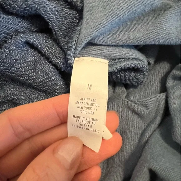 Sunday Soft Cropped Crew Sweatshirt and Soft Retro Gym Short - Picture 11 of 13